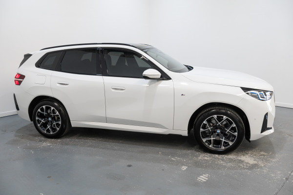 2025 BMW X3 20 xDrive SUV Image 7