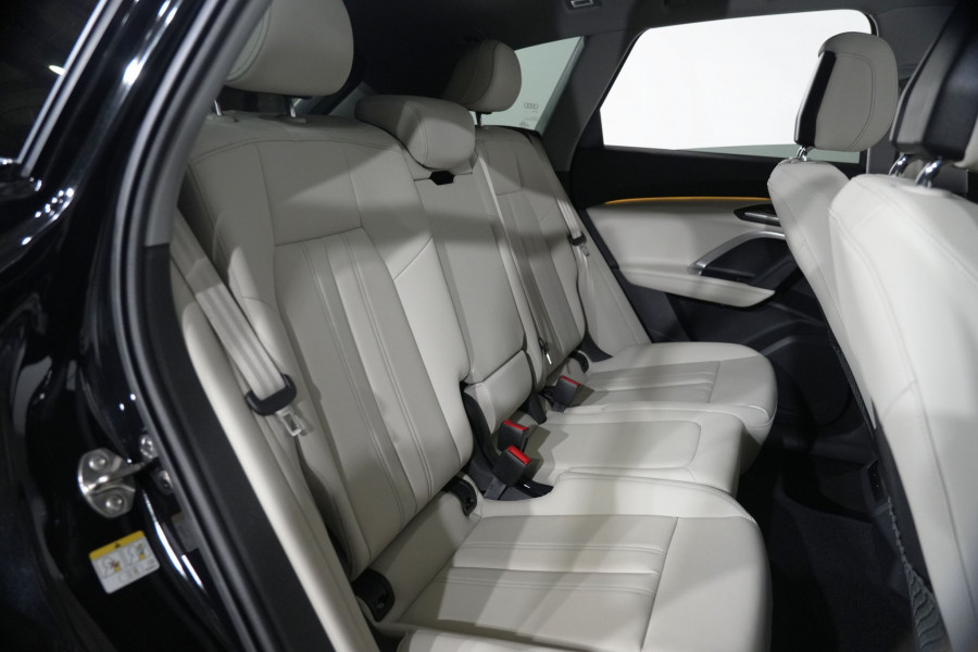 2025 Audi Q5 FY 55 TFSI e S Line SUV Image 32