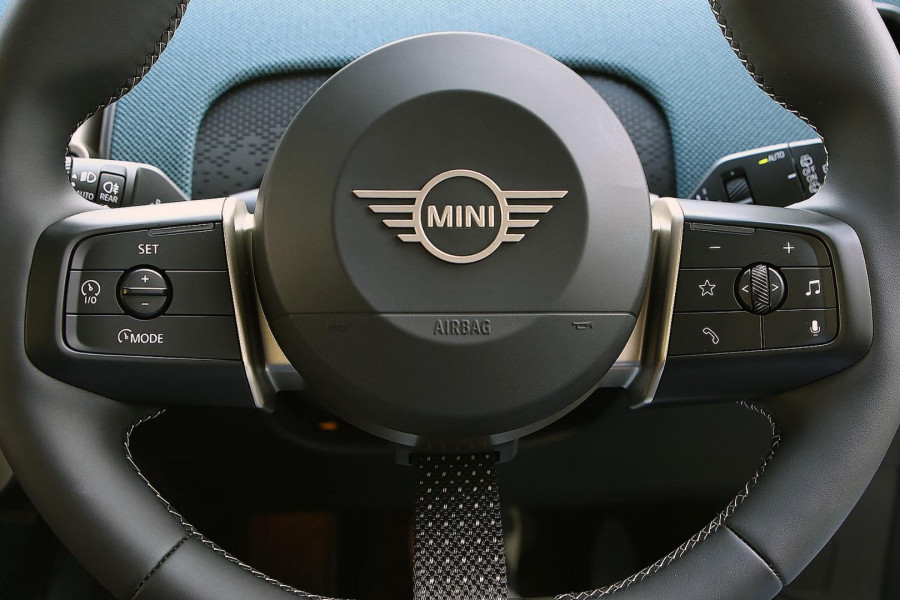 2026 MINI Countryman U25 S Favoured SUV