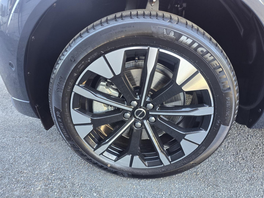 2026 Volvo XC60 UZ Ultra B5 Dark SUV Image 12