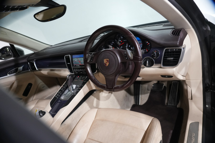 2015 Porsche Panamera Coupe
