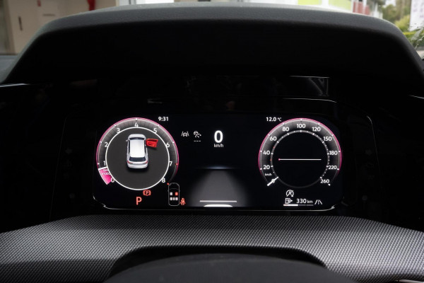 2025 MY26 Volkswagen Golf 8.5 110TSI R-Line Hatch Image 20