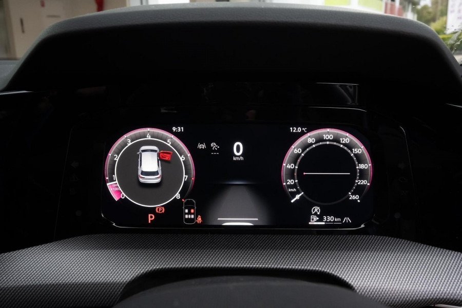 2025 MY26 Volkswagen Golf 8.5 110TSI R-Line Hatch Image 20