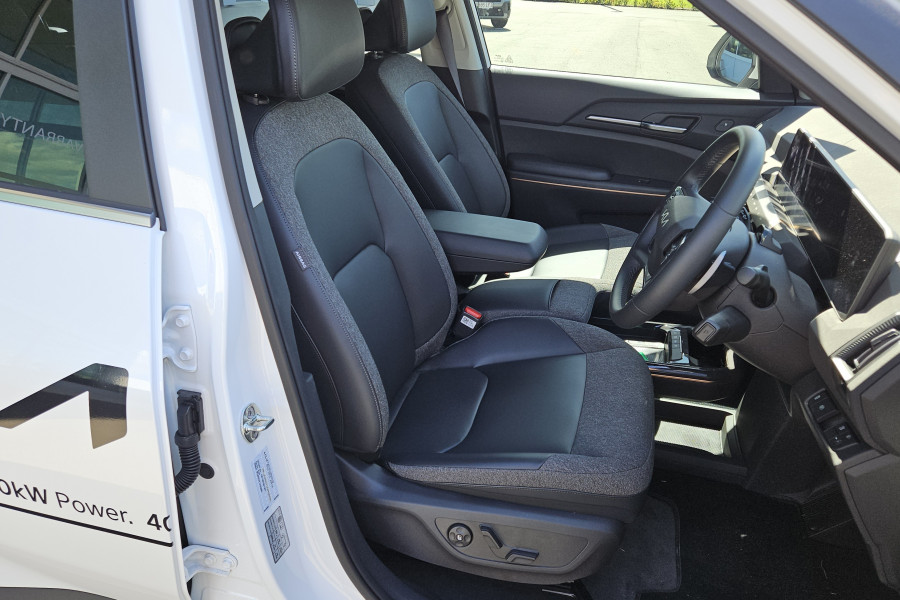 2024 MY25 Kia EV5 OVc Air Long Range SUV Image 13