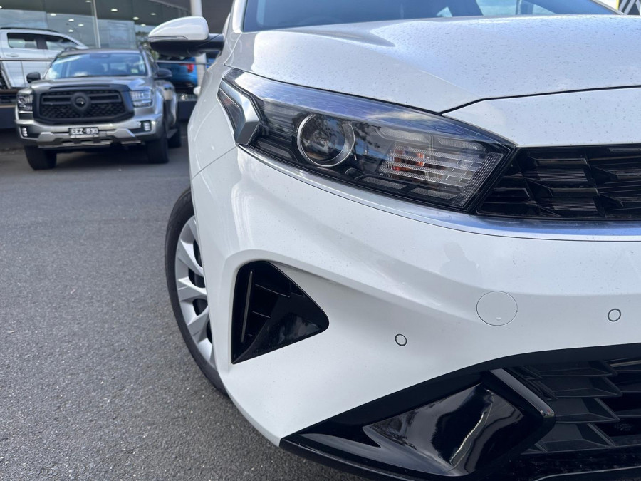 2024 Kia Cerato BD S Hatch Image 2