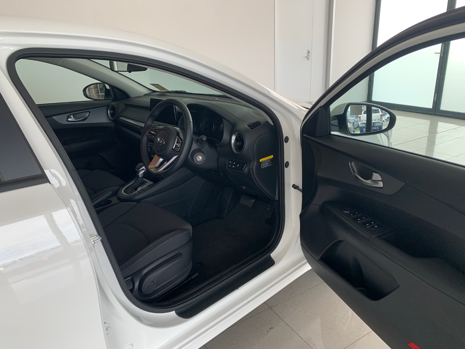 2019 MY20 Kia Cerato Hatch BD S with Safety Pack Hatch Image 14