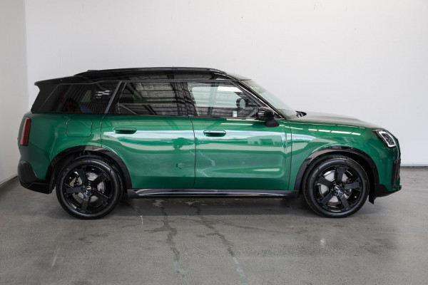 2026 MINI Countryman U25 S JCW Sport SUV image 3