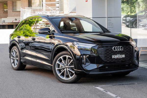 Audi Q4 e-tron 55 F4
