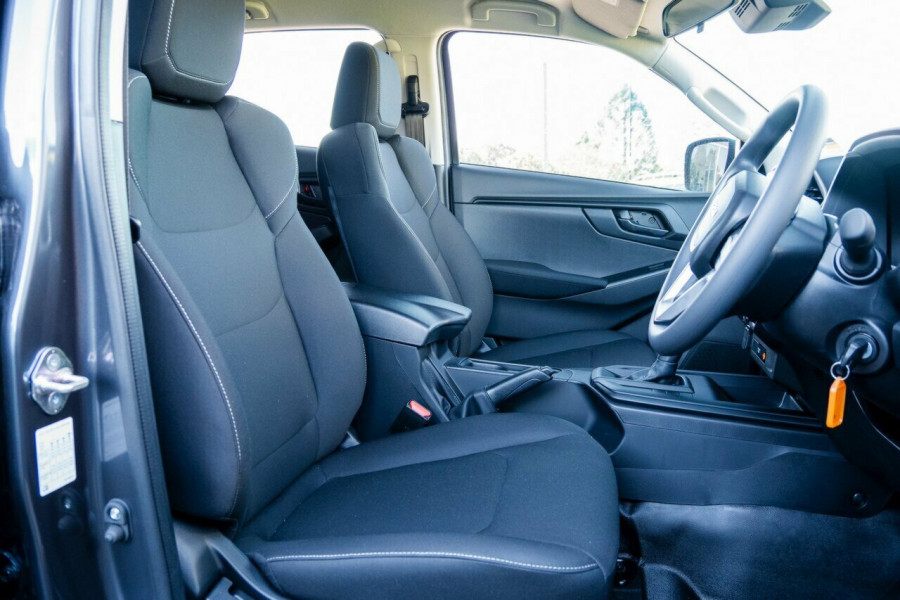2025 MY25.5 Isuzu D-MAX RG SX High Ride Cab Chassis Image 14