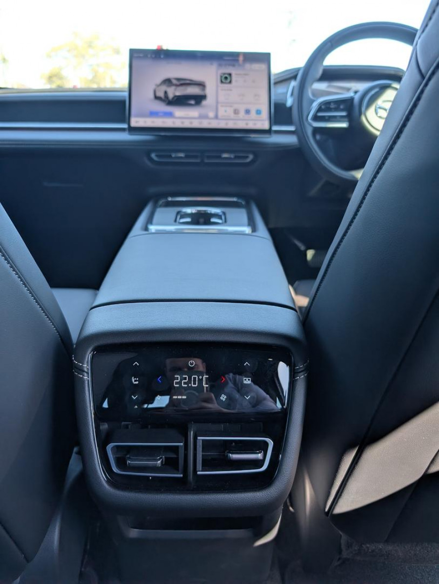 2026 Mazda 6e  GT Hatch Image 22