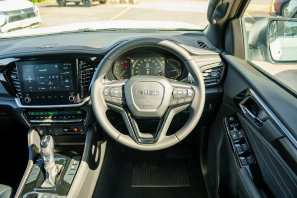 2026 MY25.5 Isuzu MU-X RJ LS-T SUV Image 10
