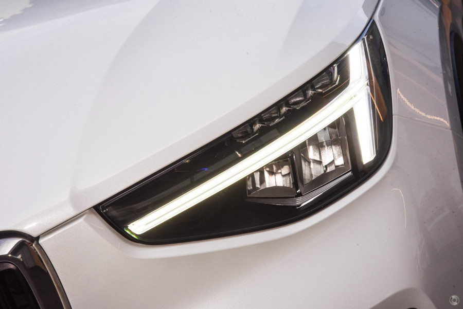 2026 Volvo XC40 XZ Plus B4 SUV Image 10