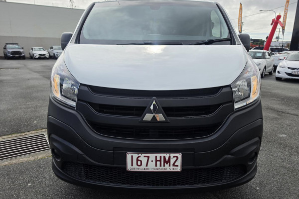 2021 MY22 Mitsubishi Express SN GLX Van Image 4