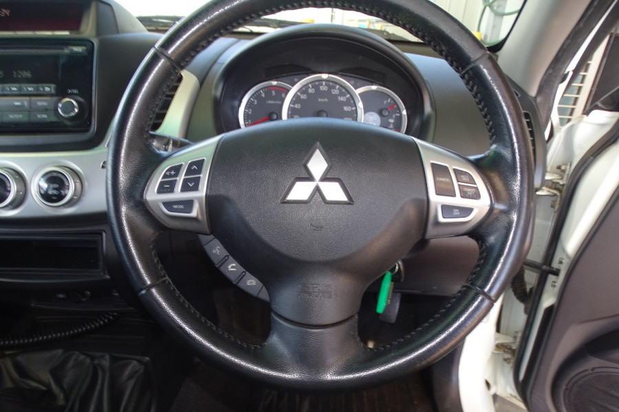 2014 MY15 Mitsubishi Triton MN GLX-R Ute Image 20