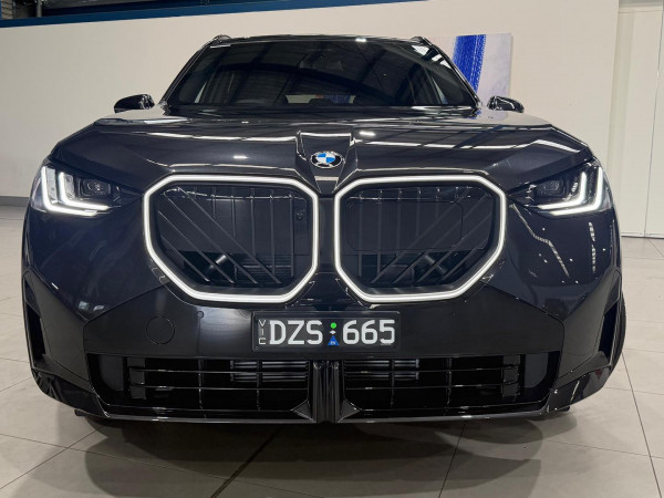 2026 BMW X3 G45 40d xDrive SUV image 3