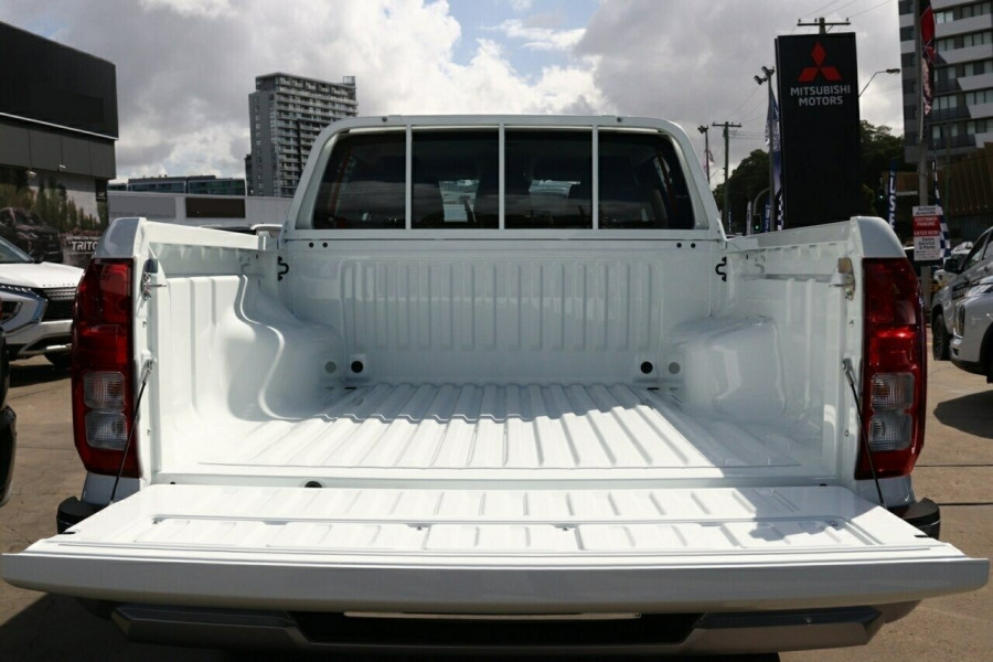 2024 Mitsubishi Triton MV GLX Ute Image 8