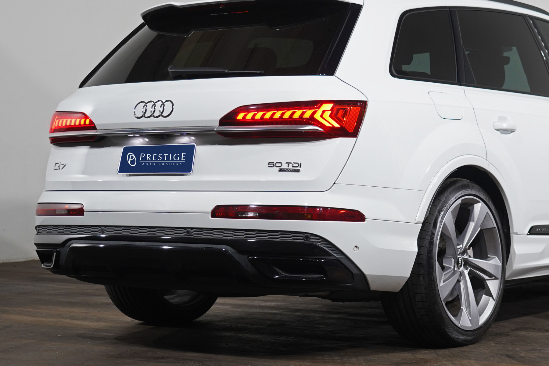 2021 Audi Q7 50 Tdi S Line Quattro Mhev SUV Image 8