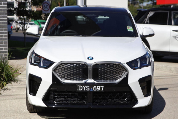 2024 BMW iX2 U10 xDrive30 M Sport SUV image 2