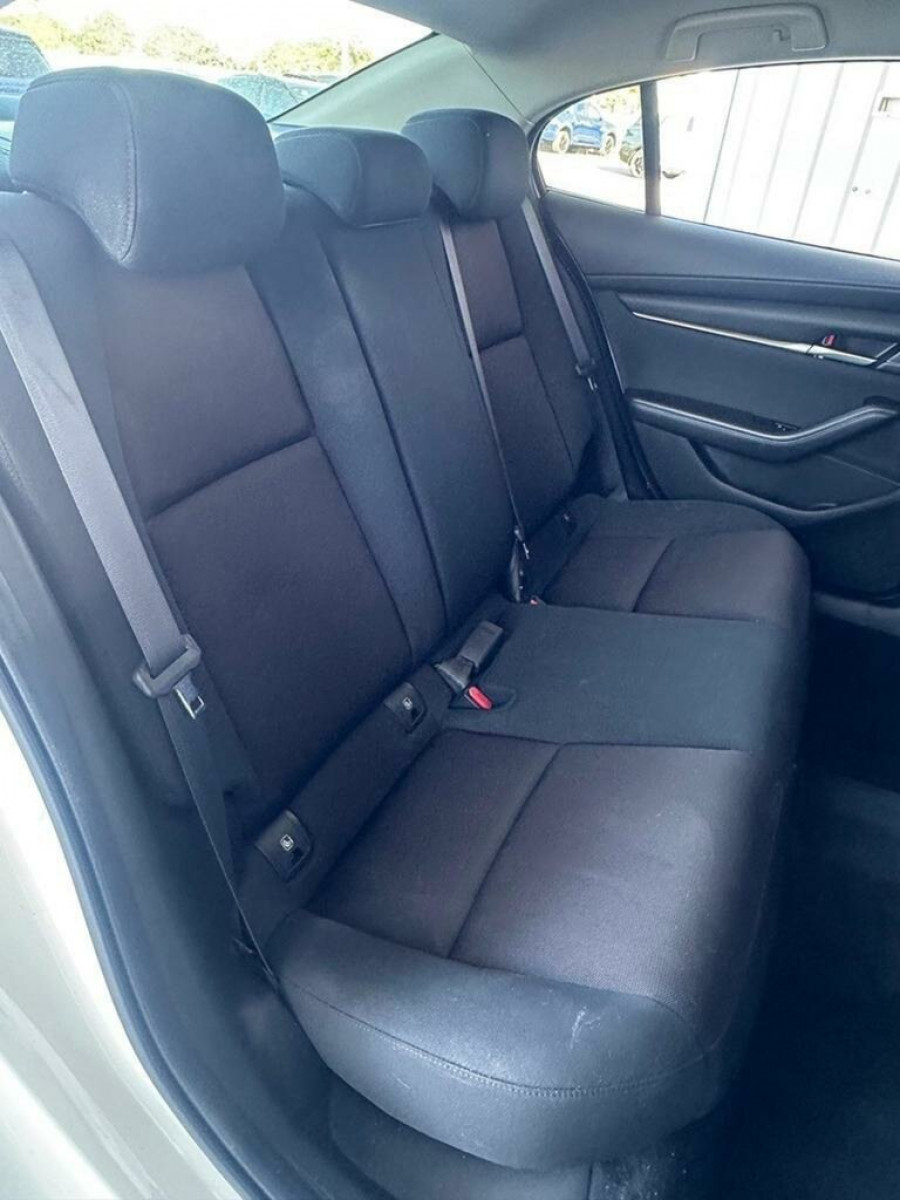 2025 Mazda 3 BP Series G20 Pure Hatch Image 24