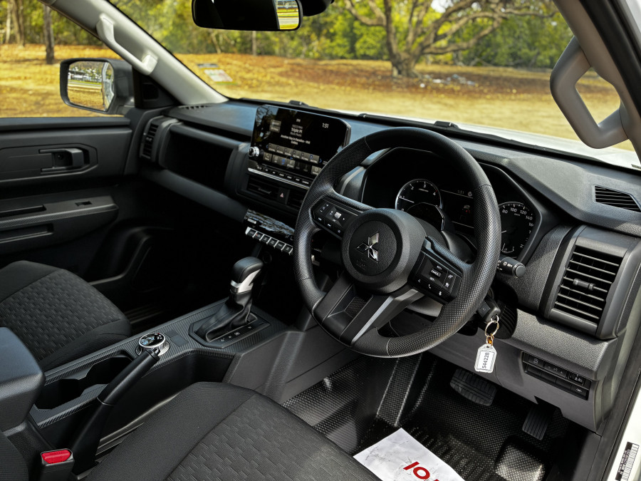 2026 Mitsubishi Triton MV  GLX Cab Chassis Image 12