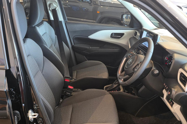 2026 Suzuki Swift UZ Hybrid Plus Hatch Image 14