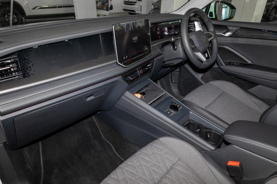 2025 Volkswagen Tayron R4 150TSI Life SUV Image 8