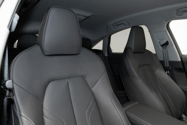 2025 Audi A5 B10 TFSI 150kW S line Sedan image 9