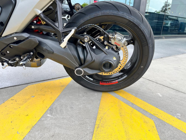 2025 MY26 BMW R 1300 R Performance R 1300 image 16