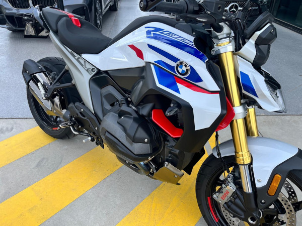 2025 MY26 BMW R 1300 R Performance R 1300 image 7