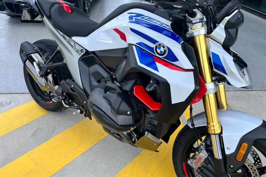 2025 MY26 BMW R 1300 R Performance R 1300
