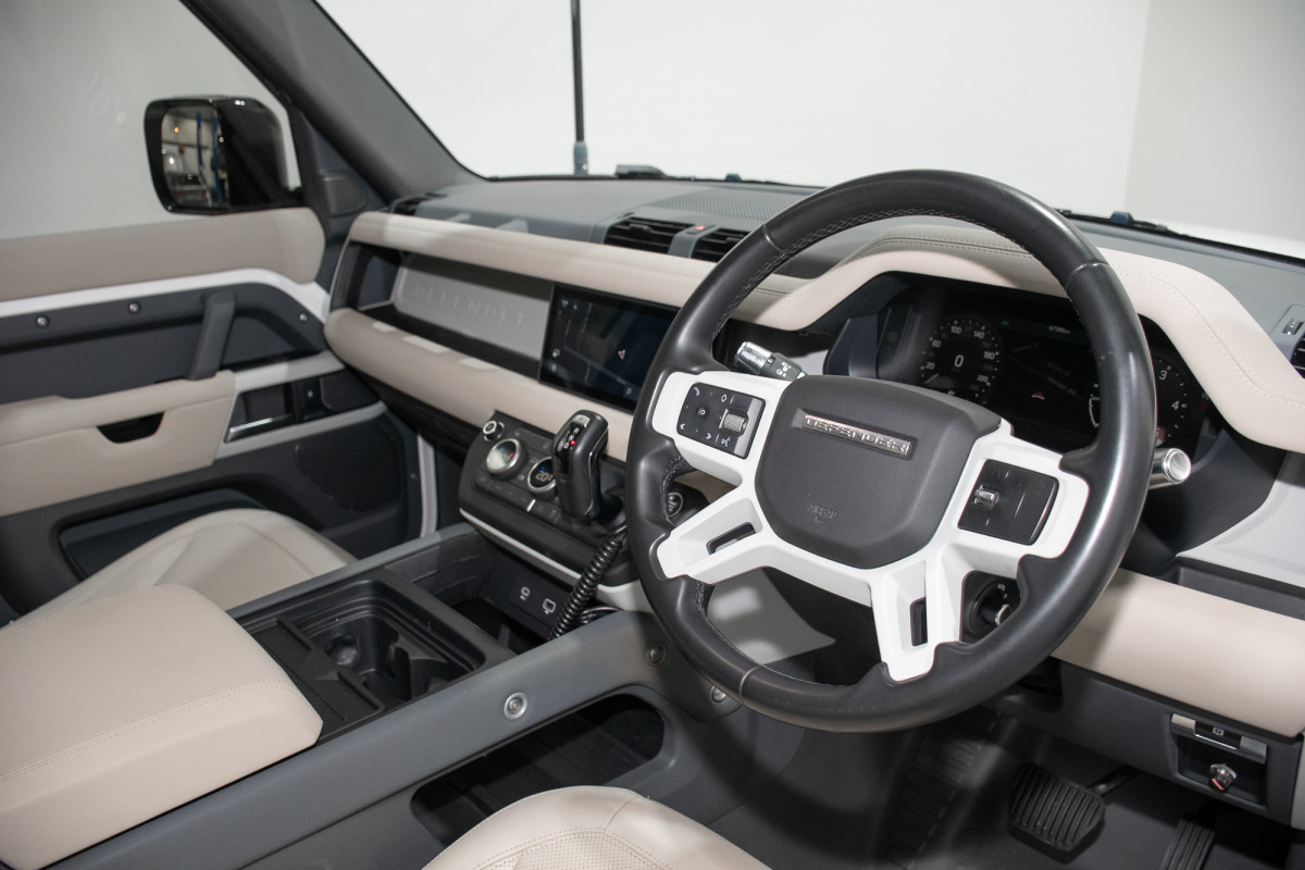 2021 Land Rover Defender L663 110 D300 SE SUV