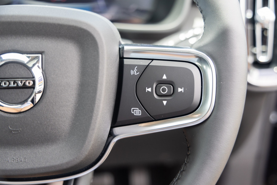 2026 Volvo XC40 XZ Plus B4 SUV