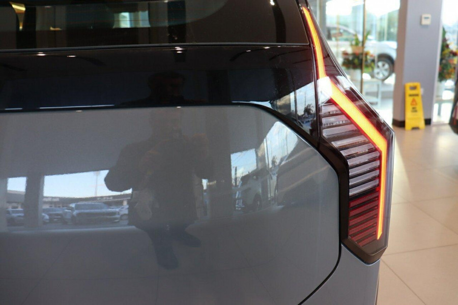 2025 Kia EV3 SV Air Standard Range SUV Image 11