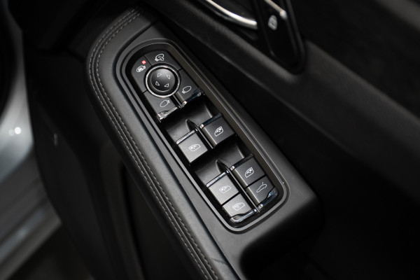2020 Porsche Macan GTS SUV image 13
