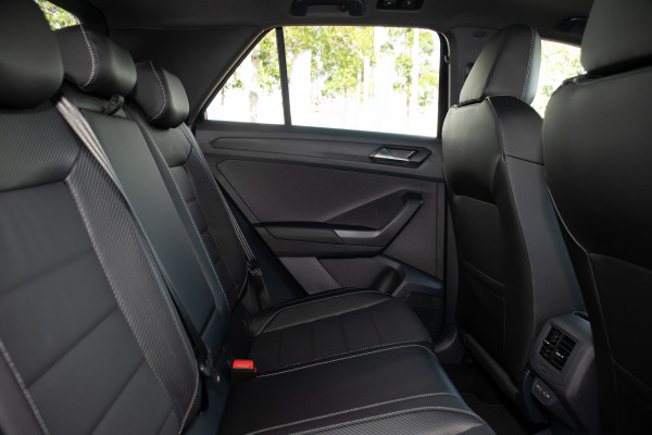 2025 Volkswagen T-Roc 140TSI R-Line SUV Image 10