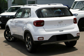 2025 Hyundai Venue QX.V5 Active SUV image 4