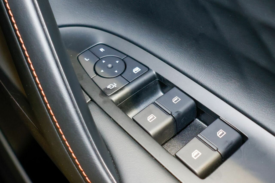 2025 MG HS AS33P Super Hybrid Essence SUV Image 14