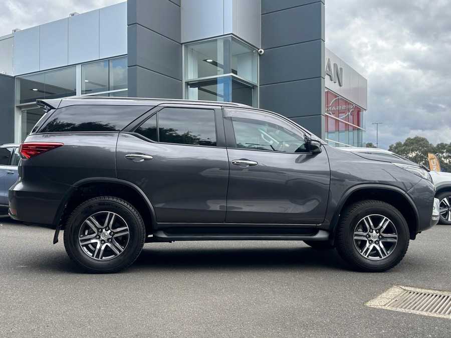 2023 Toyota Fortuner GUN156R GXL SUV Image 4