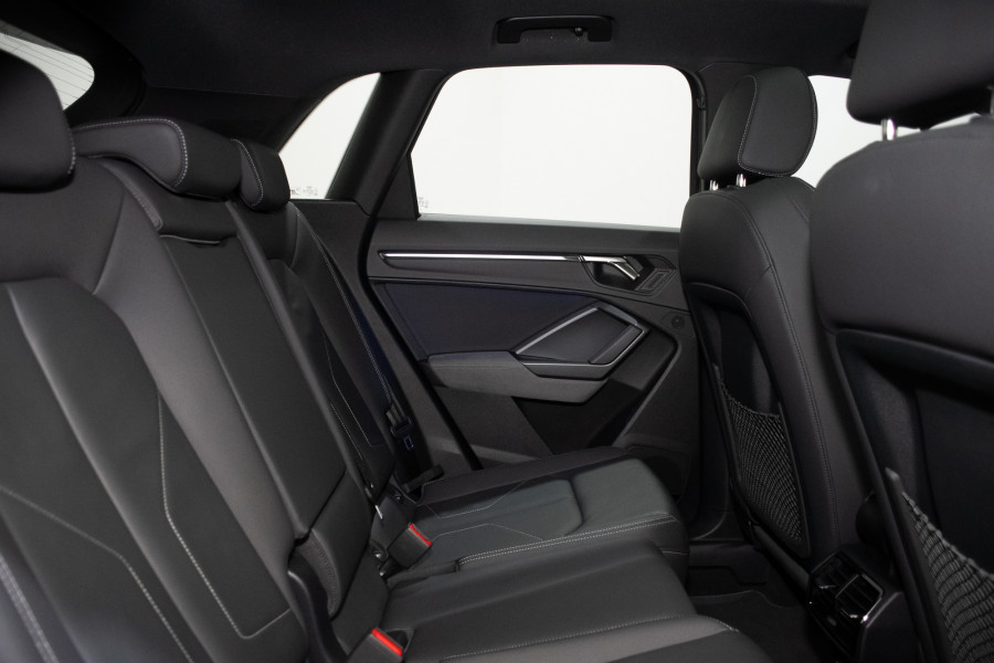 2024 Audi Q3 F3 40 TFSI S line SUV Image 3