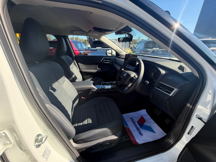 2025 Mitsubishi Outlander ZM Aspire SUV Image 12