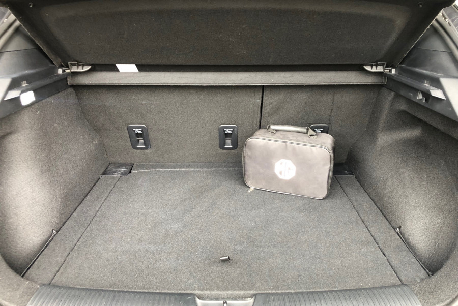 2023 MG MG4 Essence 64kwh EV Hatch Image 18