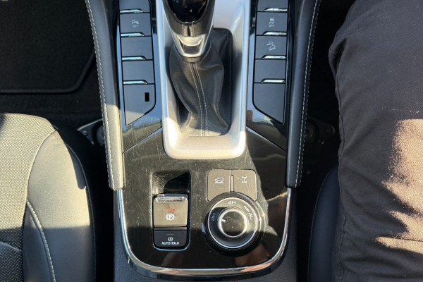 2022 MY23 Isuzu MU-X RJ LS-T SUV Image 23