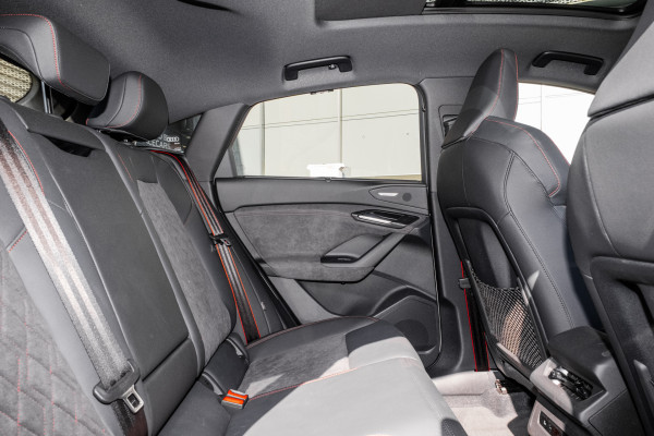 2025 Audi SQ6 e-tron GF  SUV image 9