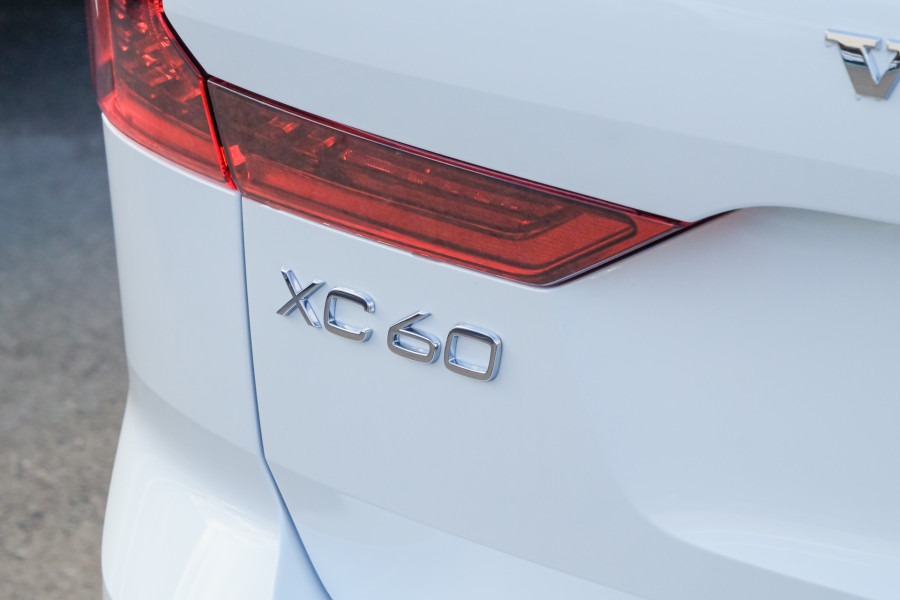 2026 Volvo XC60 UZ Plus B5 Bright SUV Image 19