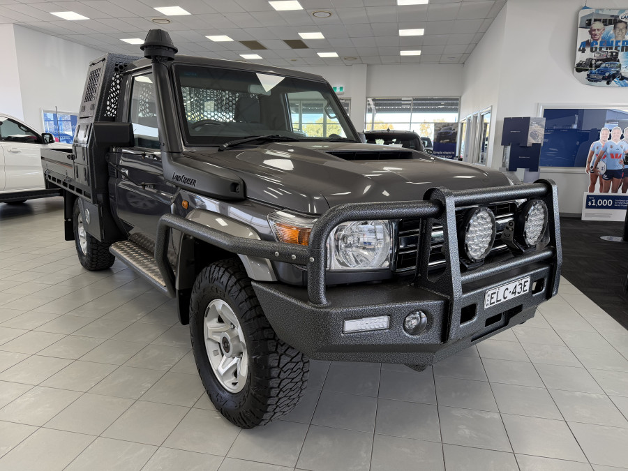 2020 Toyota LandCruiser VDJ79R GXL Single-Cab Cab-Chassis Image 1