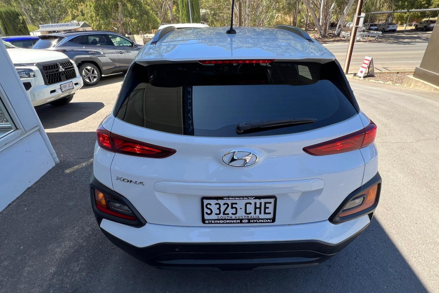2020 Hyundai KONA OS.3 Active SUV Image 7