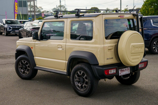 2024 Suzuki Jimny JB74 GLX Coupe Image 2