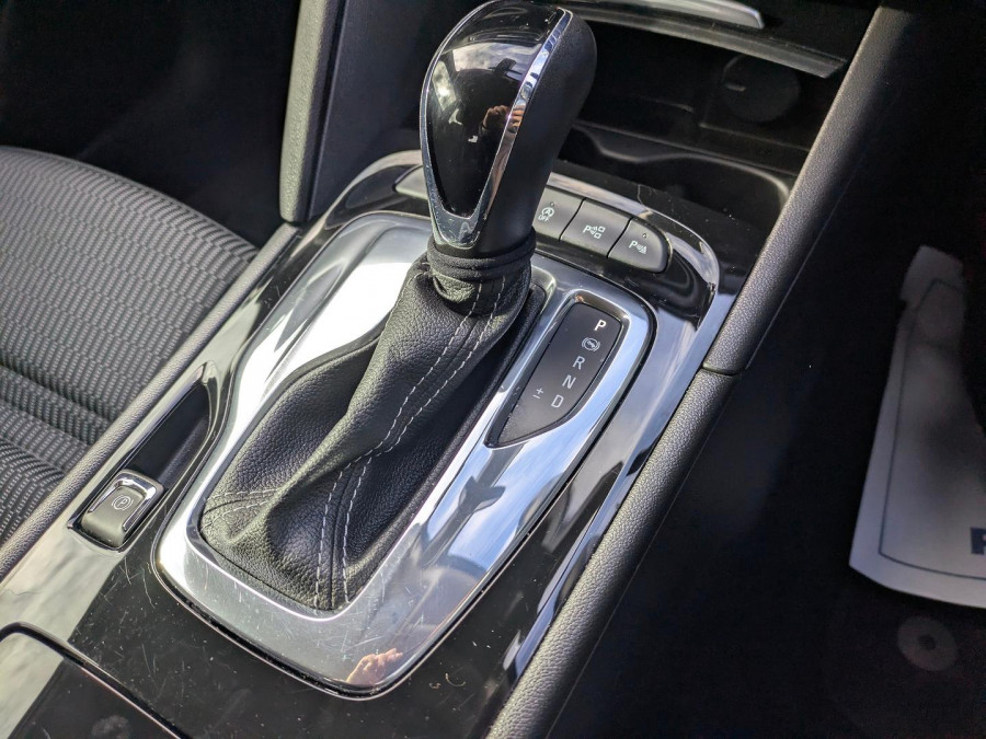 2018 Holden Commodore ZB RS Liftback Image 14