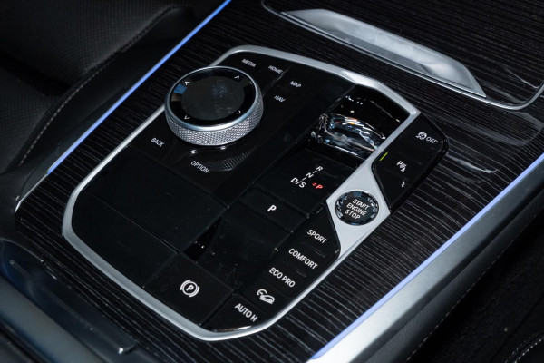 2026 BMW X5 G05 LCI xDrive40i M Sport SUV image 21