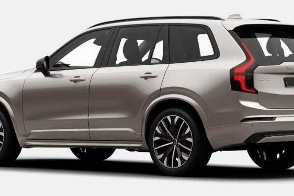 2026 Volvo XC90 L Series Ultra B5 Dark SUV Image 5